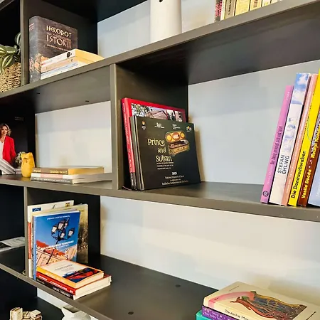 Joy Nemoianu 8d Апартаменти *