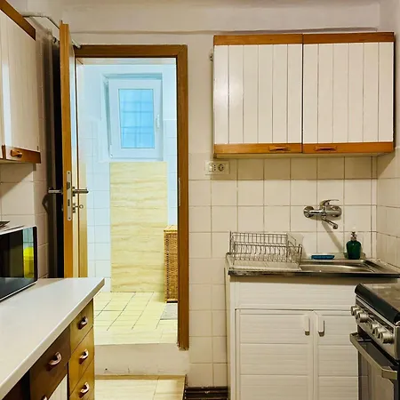 Joy Nemoianu 8d Апартаменти